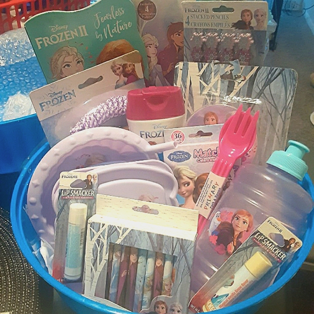 Kids Disney Frozen Gift Basket